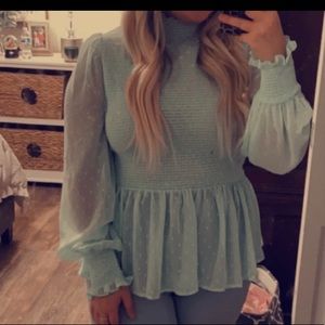 Super cute turtle neck shirt